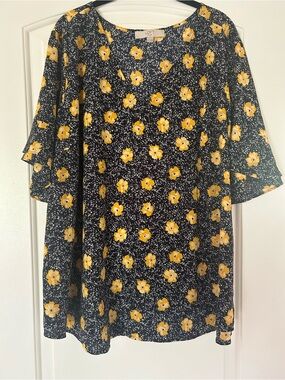 LOFT Plus Navy and Yellow Floral Top